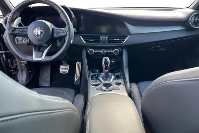 Alfa Romeo Giulia din 2023 cu 12.400 km - oferta ALF149198 - foto 10