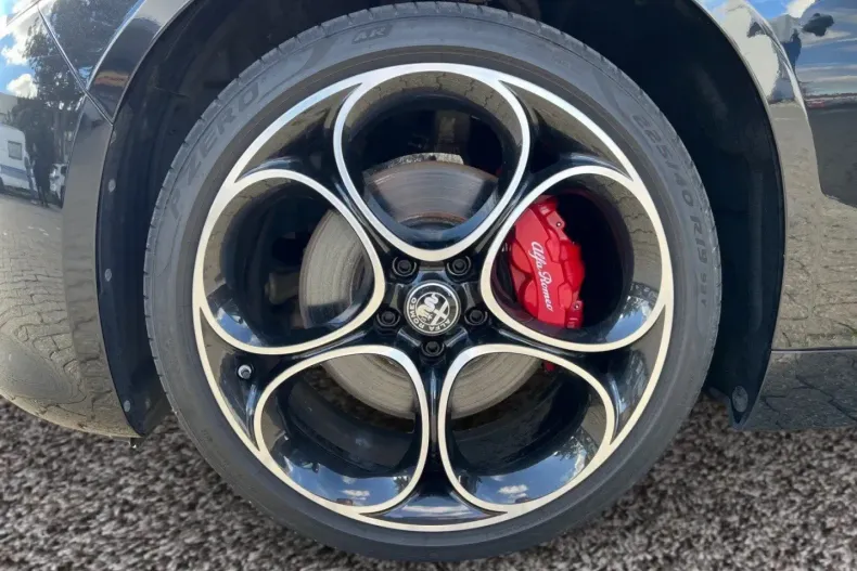 Alfa Romeo Giulia din 2023 cu 12.400 km - oferta ALF149198 - foto 12