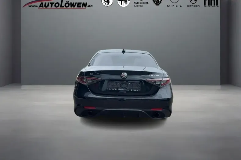 Alfa Romeo Giulia din 2023 cu 7.231 km - oferta ALF149199 - foto 3