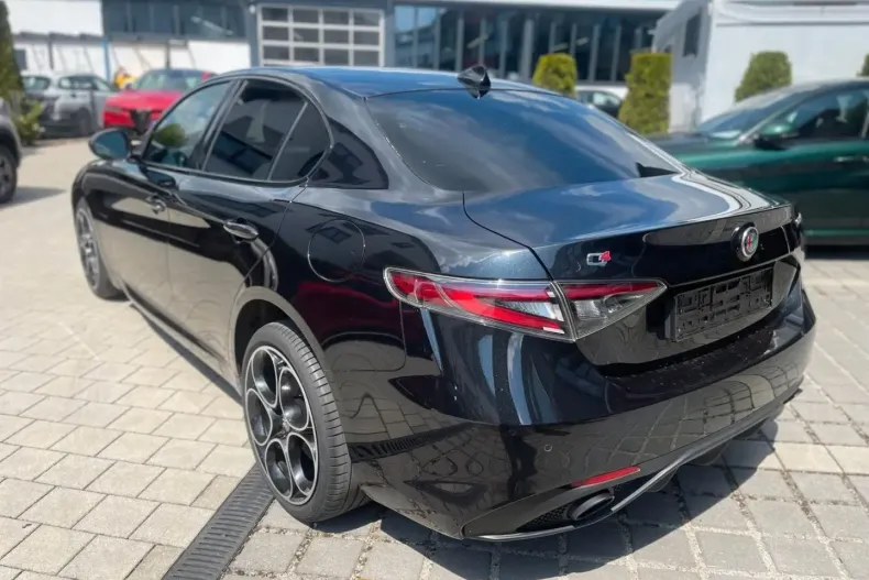 Alfa Romeo Giulia din 2023 cu 18.500 km - oferta ALF149201 - foto 4