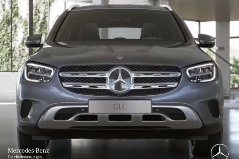 Mercedes-Benz GLC 200 din 2021 cu 58.749 km - oferta MER149222 - foto 1