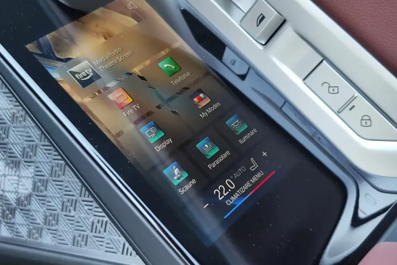 BMW 740 din 2024 cu 35.000 km - oferta BMW149231 - foto 36