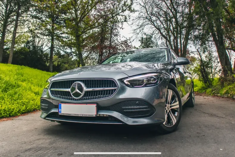 Mercedes-Benz C 180 din 2022 cu 34.996 km - oferta MER149245 - foto 1
