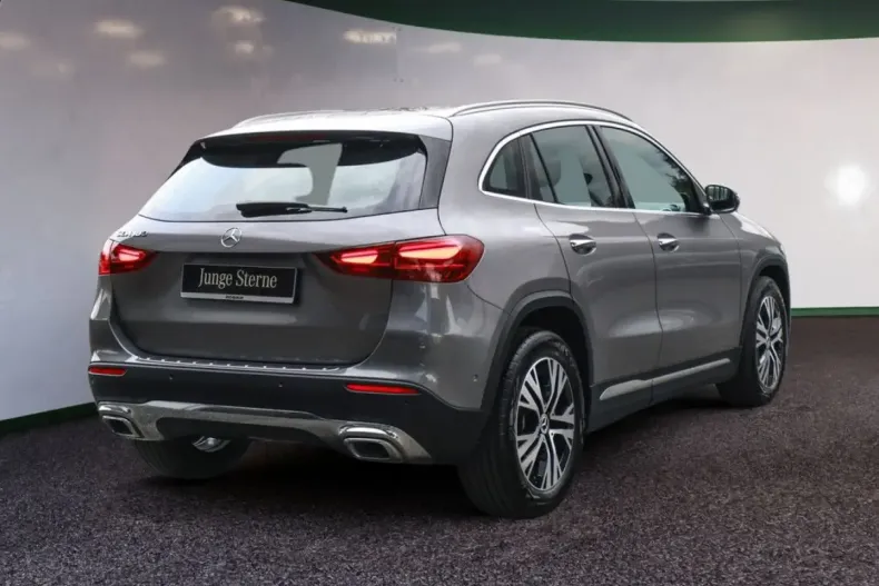 Mercedes-Benz GLA 180 din 2024 cu 9.093 km - oferta MER149251 - foto 2