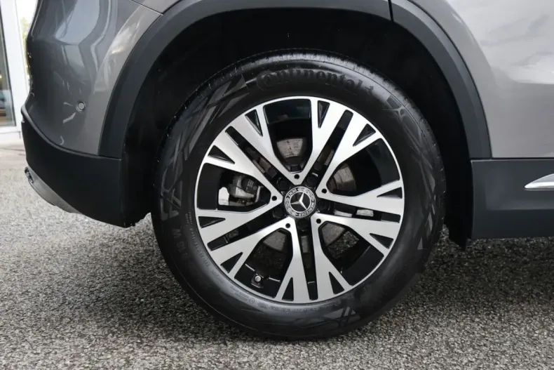 Mercedes-Benz GLA 180 din 2024 cu 9.093 km - oferta MER149251 - foto 5