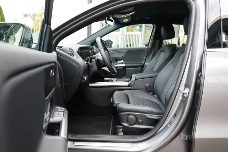 Mercedes-Benz GLA 180 din 2024 cu 9.093 km - oferta MER149251 - foto 8