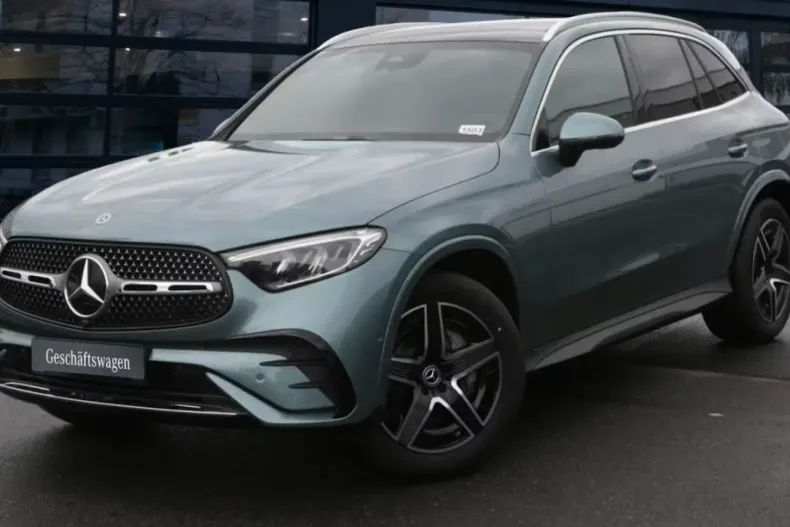 Mercedes-Benz GLC 200 din 2025 cu 15.000 km - oferta MER149266 - foto 1