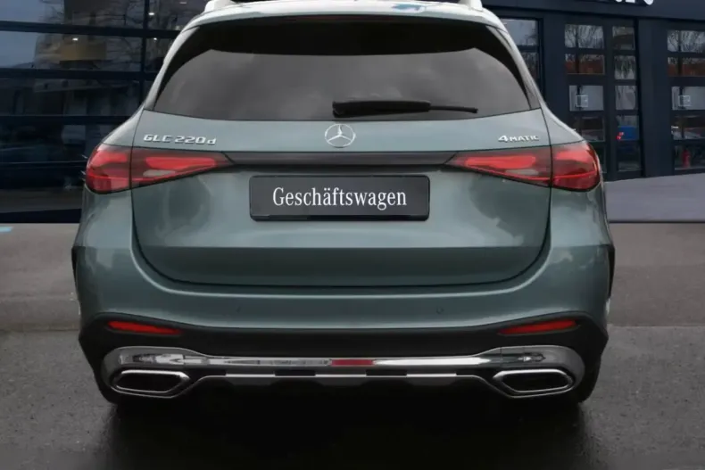 Mercedes-Benz GLC 200 din 2025 cu 15.000 km - oferta MER149266 - foto 2