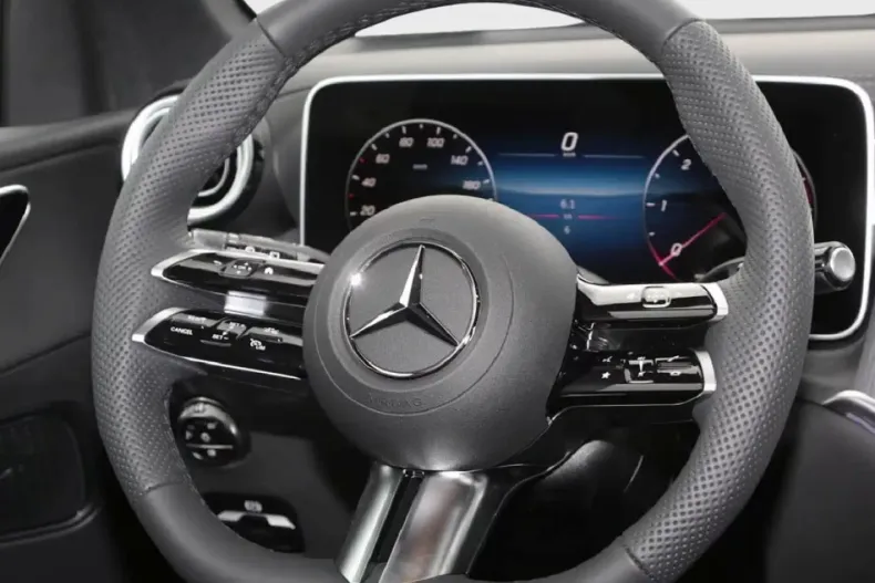 Mercedes-Benz GLC 200 din 2025 cu 15.000 km - oferta MER149266 - foto 24