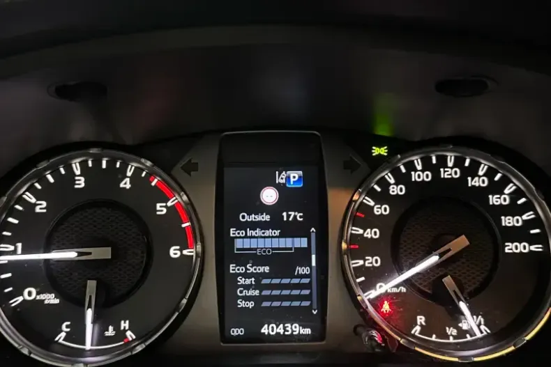 Toyota Hilux din 2024 cu 41.500 km - oferta TOY149269 - foto 9