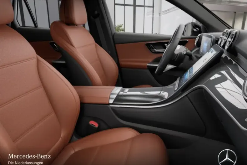 Mercedes-Benz GLC 200 din 2025 cu 9.900 km - oferta MER149273 - foto 16