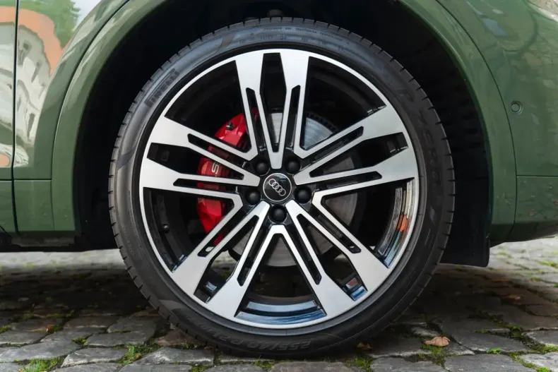 Audi SQ5 din 2024 cu 8.880 km - oferta AUD149276 - foto 24