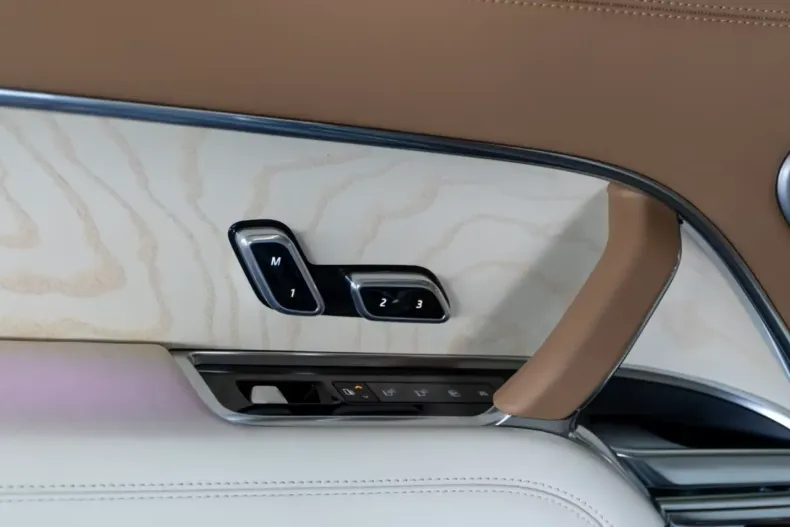 Land Rover Range Rover din 2025 cu 5 km - oferta LAN149281 - foto 13