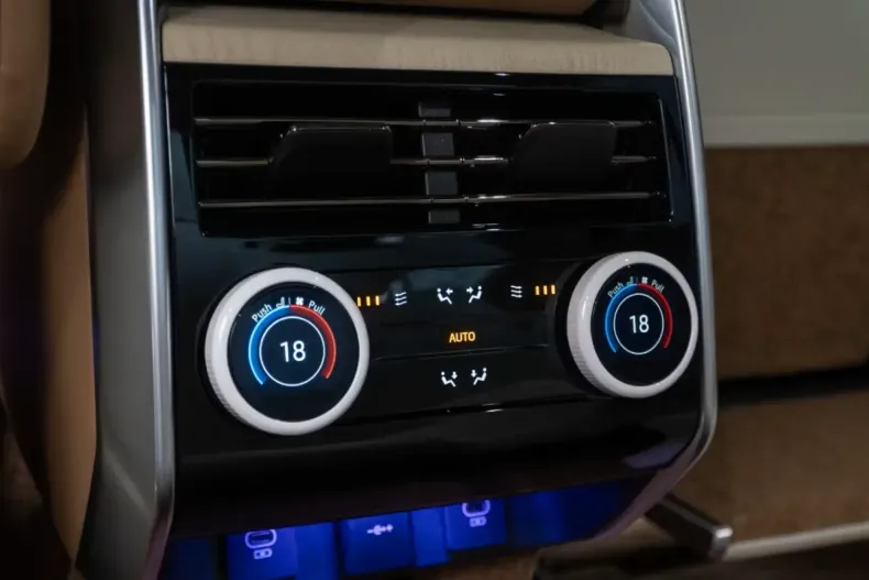 Land Rover Range Rover din 2025 cu 5 km - oferta LAN149281 - foto 14