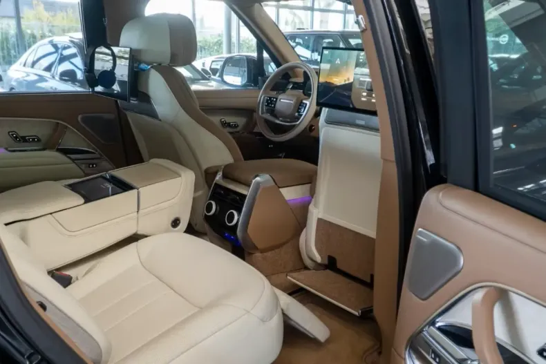 Land Rover Range Rover din 2025 cu 5 km - oferta LAN149281 - foto 19