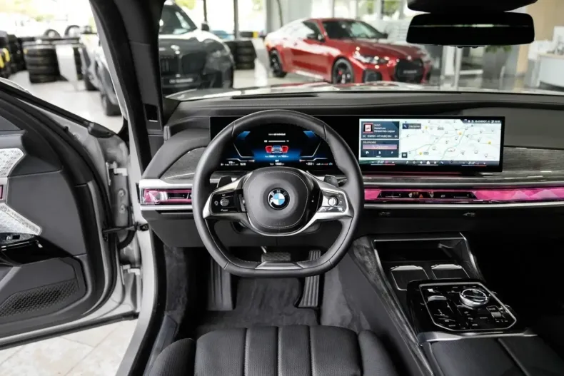 BMW 740 din 2024 cu 17.800 km - oferta BMW149285 - foto 22