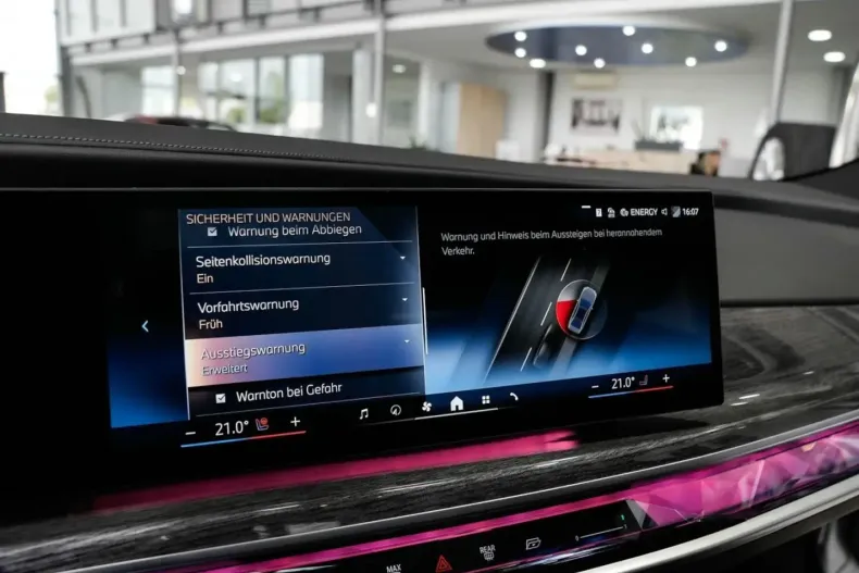 BMW 740 din 2024 cu 17.800 km - oferta BMW149285 - foto 27