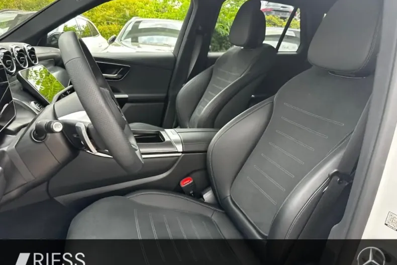 Mercedes-Benz GLC 220 din 2025 cu 14.656 km - oferta MER149298 - foto 8