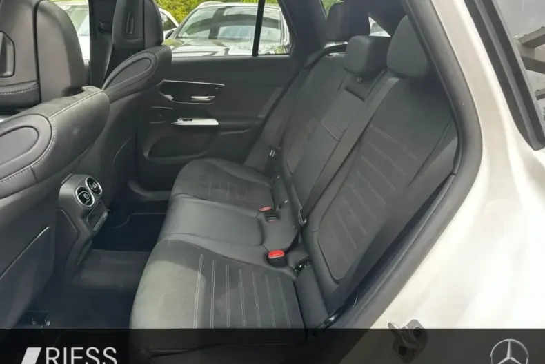 Mercedes-Benz GLC 220 din 2025 cu 14.656 km - oferta MER149298 - foto 12