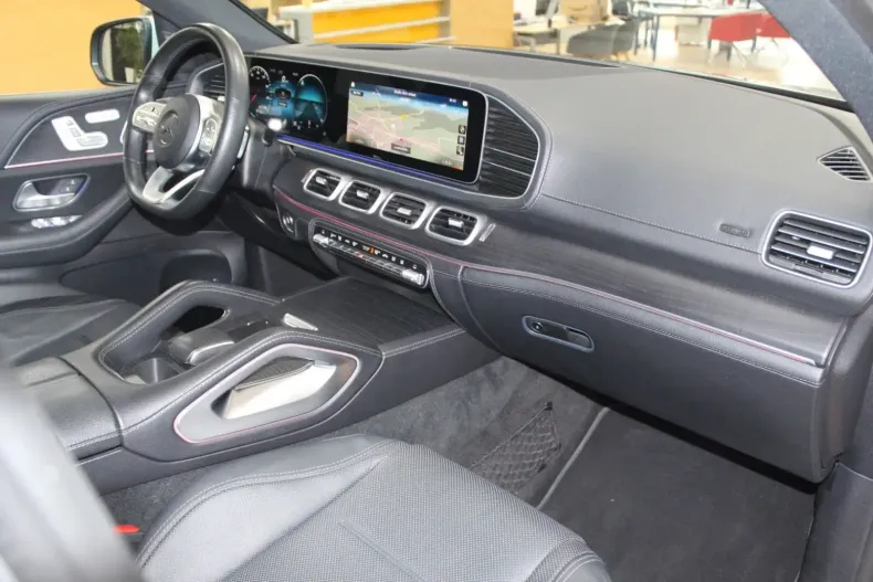 Mercedes-Benz GLE 400 din 2021 cu 72.700 km - oferta MER149315 - foto 29