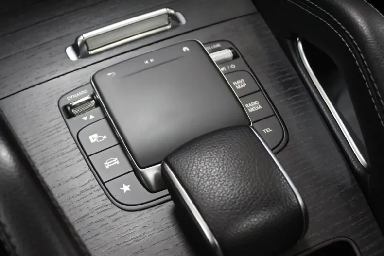 Mercedes-Benz GLE 400 din 2021 cu 72.700 km - oferta MER149315 - foto 32