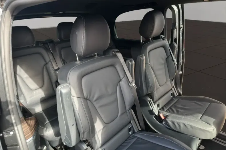 Mercedes-Benz V 300 din 2021 cu 57.980 km - oferta MER149317 - foto 16