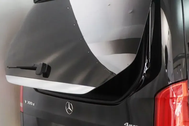 Mercedes-Benz V 300 din 2021 cu 76.950 km - oferta MER149321 - foto 6