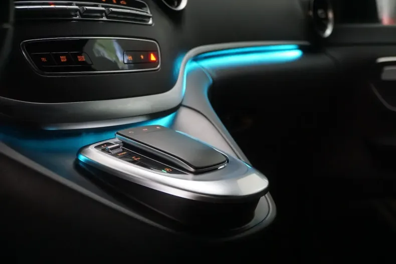 Mercedes-Benz V 300 din 2021 cu 76.950 km - oferta MER149321 - foto 26