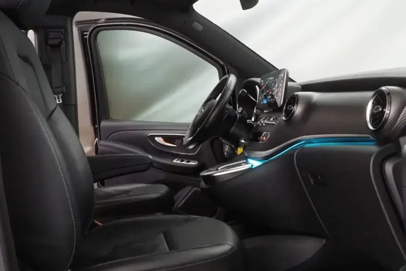 Mercedes-Benz V 300 din 2021 cu 76.950 km - oferta MER149321 - foto 27