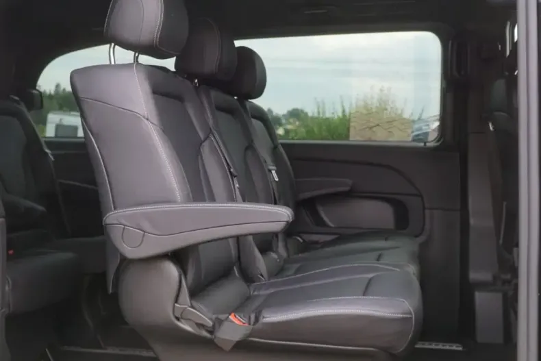 Mercedes-Benz V 300 din 2021 cu 76.950 km - oferta MER149321 - foto 29