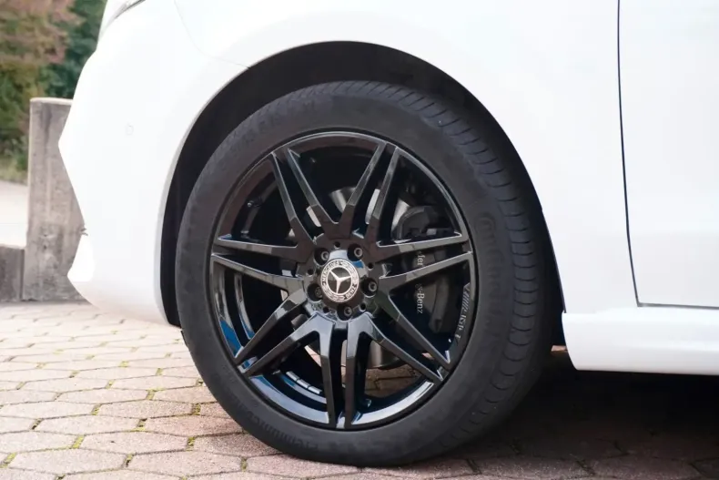 Mercedes-Benz V 300 din 2021 cu 65.600 km - oferta MER149325 - foto 30