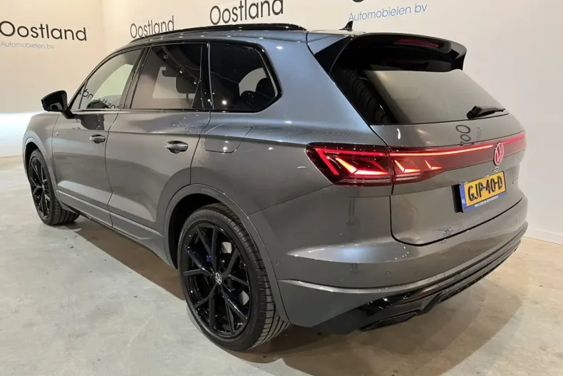 Volkswagen Touareg din 2024 cu 16.539 km - oferta VOL149328 - foto 4