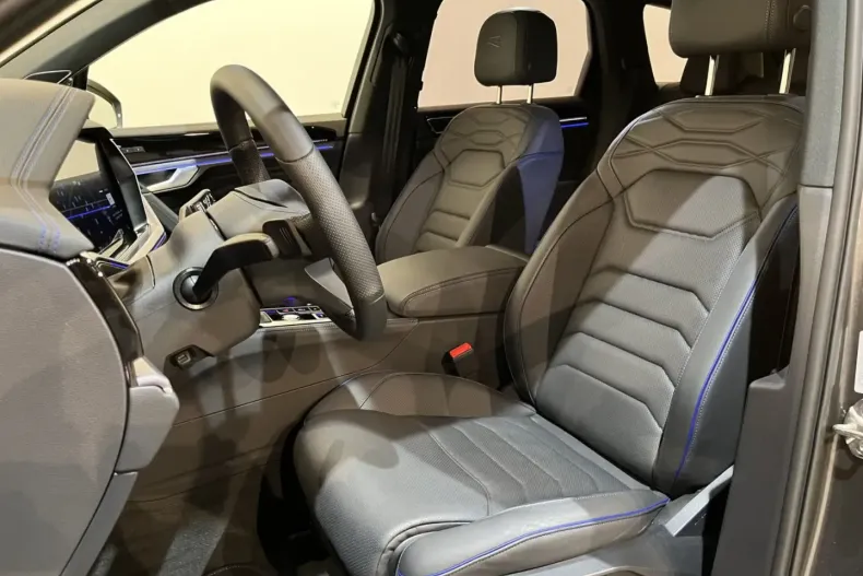 Volkswagen Touareg din 2024 cu 16.539 km - oferta VOL149328 - foto 6