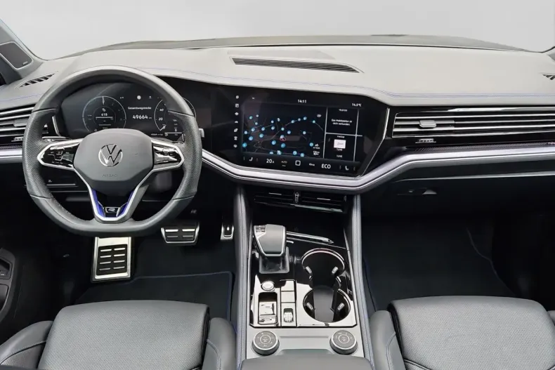 Volkswagen Touareg din 2024 cu 49.652 km - oferta VOL149329 - foto 4