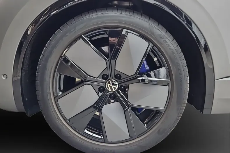 Volkswagen Touareg din 2024 cu 49.652 km - oferta VOL149329 - foto 6