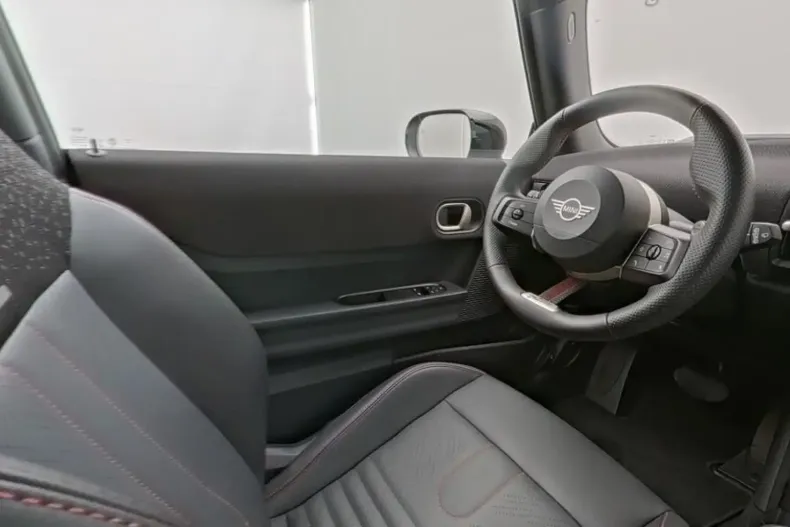 MINI Cooper S din 2024 cu 16.356 km - oferta MIN149335 - foto 11