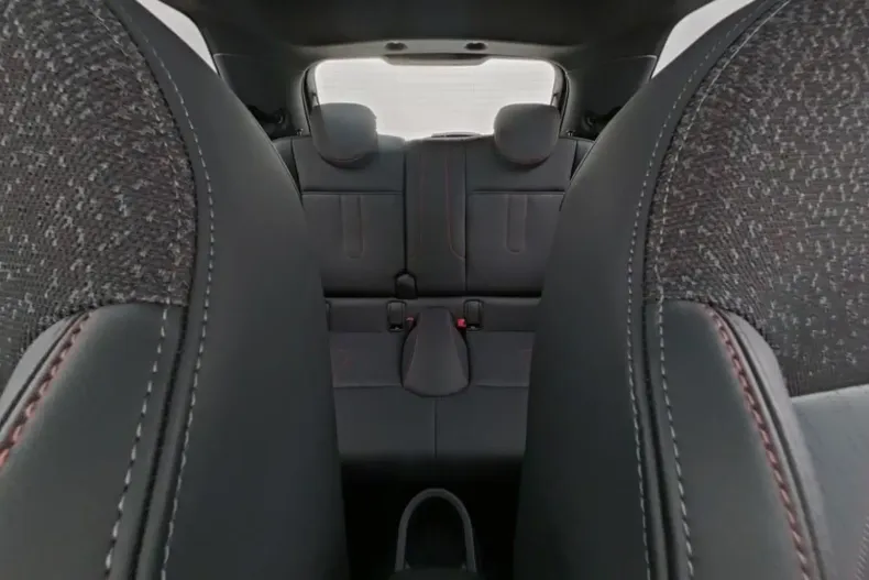 MINI Cooper S din 2024 cu 16.356 km - oferta MIN149335 - foto 14