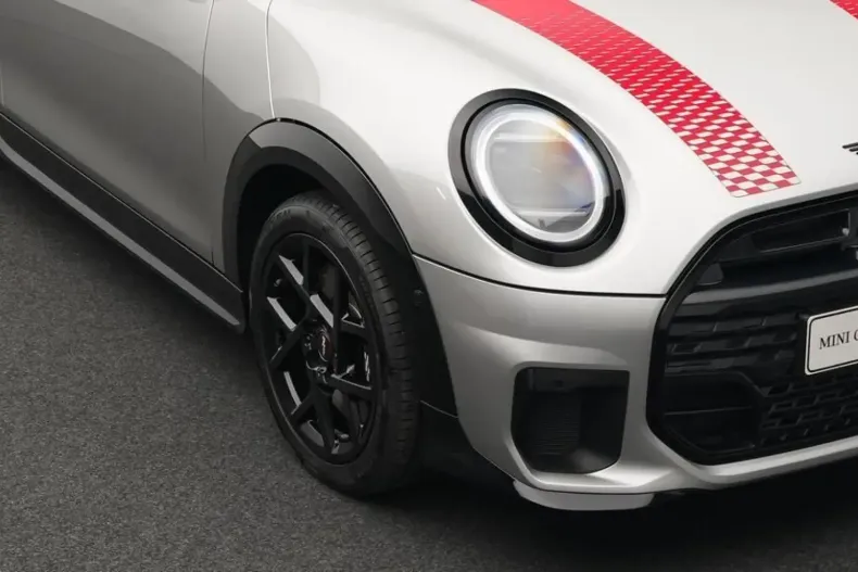 MINI Cooper S din 2024 cu 7.856 km - oferta MIN149337 - foto 22