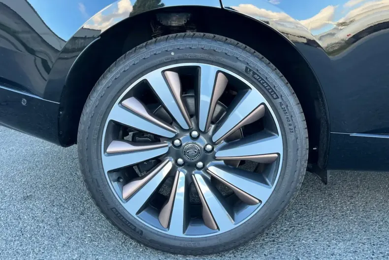 Land Rover Range Rover din 2025 cu 20 km - oferta LAN149339 - foto 8