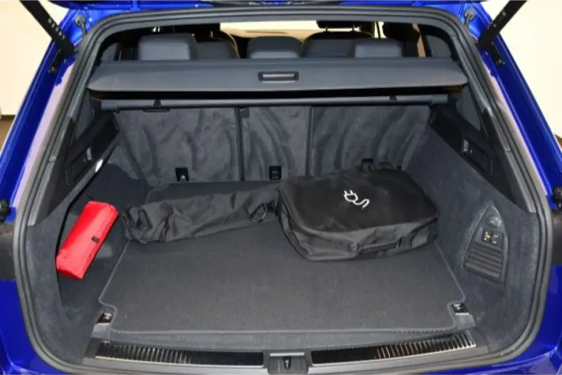 Volkswagen Touareg din 2024 cu 15.650 km - oferta VOL149347 - foto 16