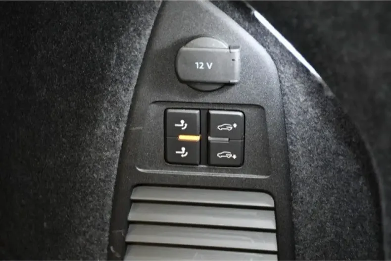 Volkswagen Touareg din 2024 cu 15.650 km - oferta VOL149347 - foto 18