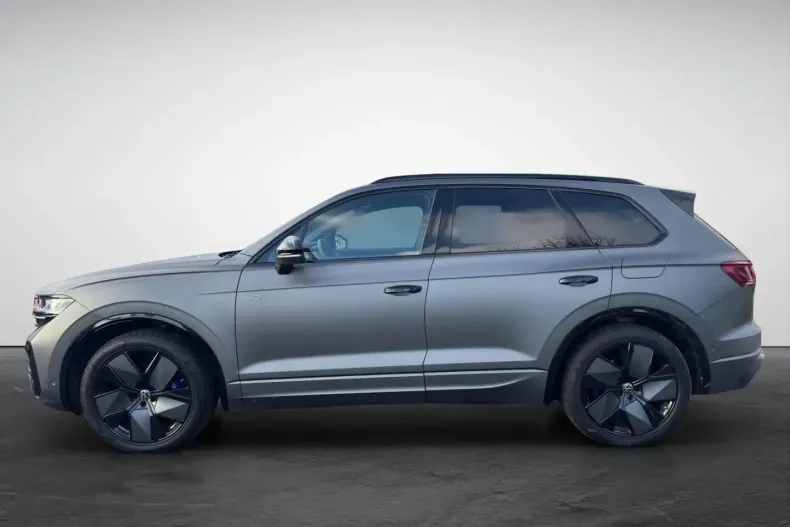 Volkswagen Touareg din 2024 cu 26.795 km - oferta VOL149348 - foto 2