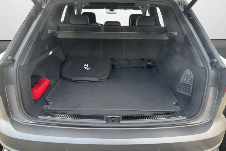 Volkswagen Touareg din 2024 cu 26.795 km - oferta VOL149348 - foto 11