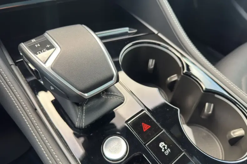 Volkswagen Touareg din 2024 cu 26.795 km - oferta VOL149348 - foto 16