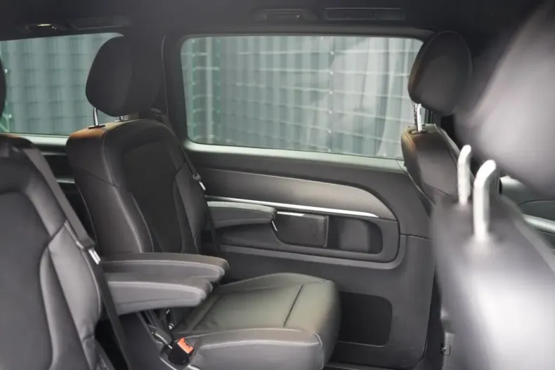 Mercedes-Benz V 250 din 2021 cu 73.552 km - oferta MER149349 - foto 13