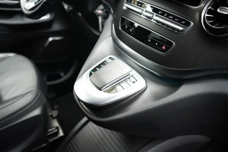 Mercedes-Benz V 250 din 2021 cu 73.552 km - oferta MER149349 - foto 18