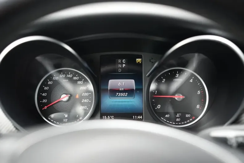 Mercedes-Benz V 250 din 2021 cu 73.552 km - oferta MER149349 - foto 30