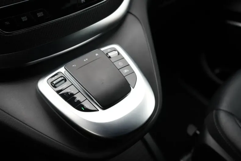 Mercedes-Benz V 250 din 2021 cu 73.552 km - oferta MER149349 - foto 31