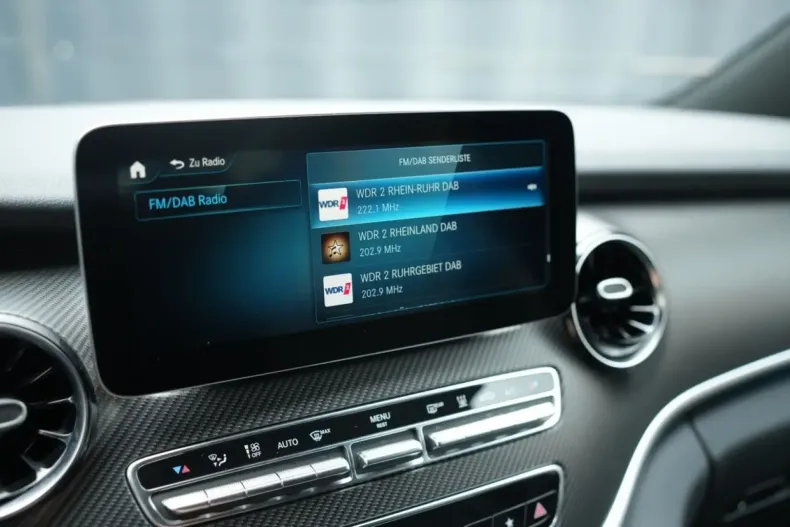 Mercedes-Benz V 250 din 2021 cu 73.552 km - oferta MER149349 - foto 39