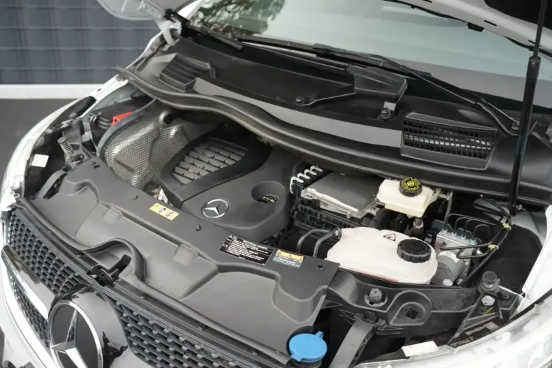 Mercedes-Benz V 250 din 2021 cu 73.552 km - oferta MER149349 - foto 43